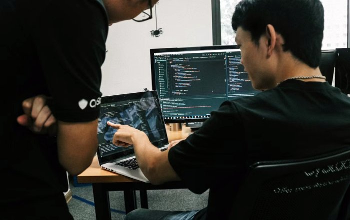 Article Image for Managing Career Pivot Points in the Tech Sector
