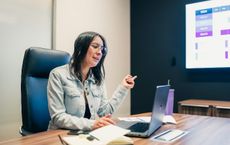 Article Image for Managing Remote Teams Across Time Zones  